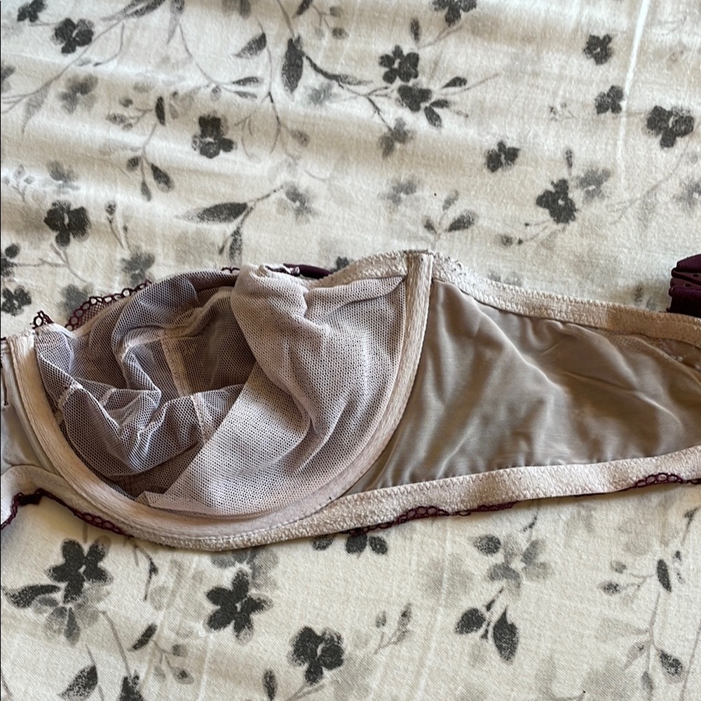 Body by Victoria Unlined Demi Bra with pink bow - Picture 8 of 8